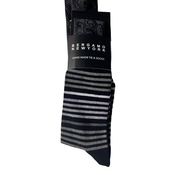 Bergamo New York Handmade Tie and Socks Combo Pack
 NWT - Picture 5 of 7